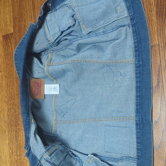 Levi's patch jean jacket - Picture 9 of 9